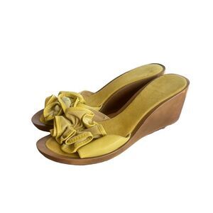Nine West light green wedges. Size 8M
